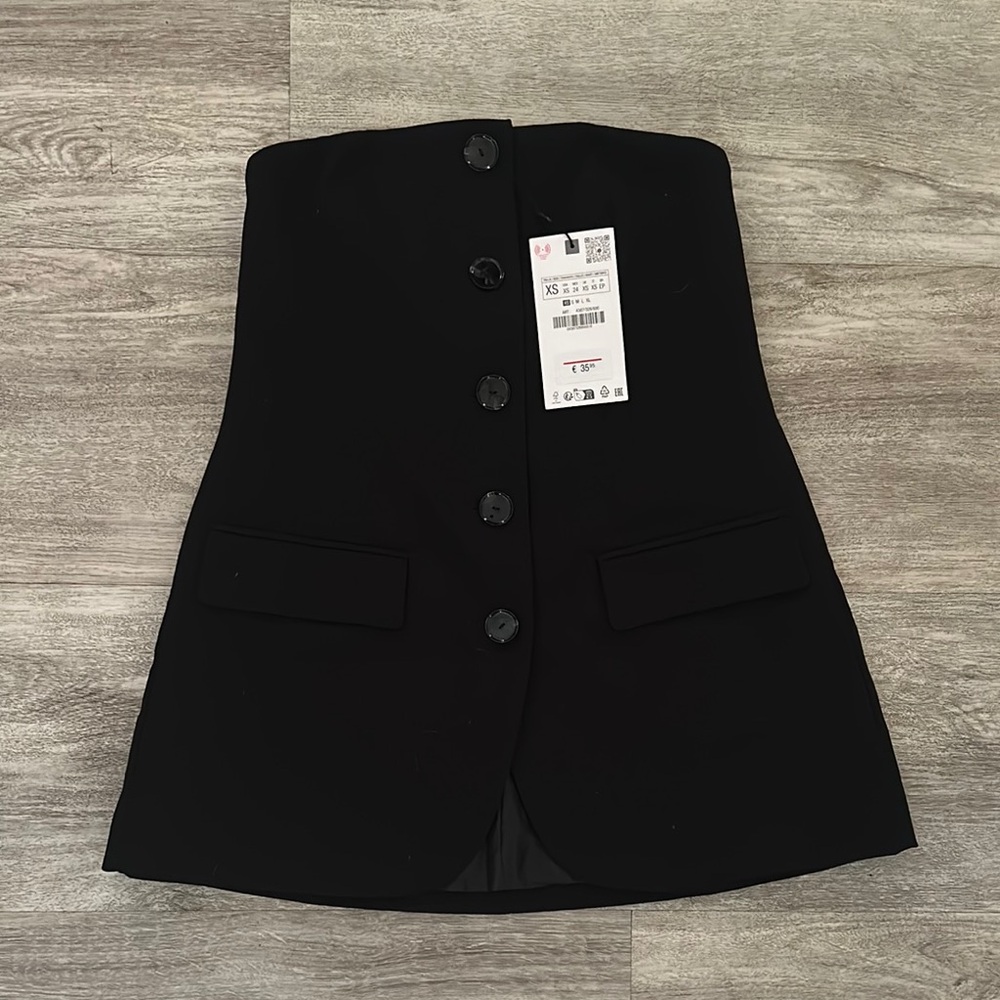 Zara Black Button-Up Strapless Top